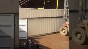 Бассейн из морского контейнера срез верхней части