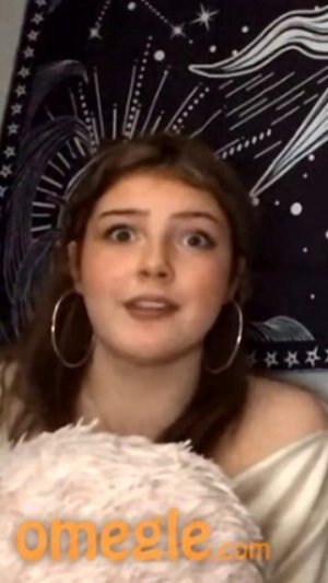 ХИЖИНА МУЗЫКАНТ в чат рулетке #баянист #интересно #хиж?