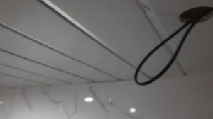 Подключение лампочек в подвесном потолке