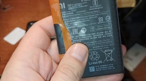 Как заменить встроенный аккумулятор на телефоне