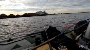 Ищу леща эхолотом. Рыбалка на донки, ловля Леща с лодки