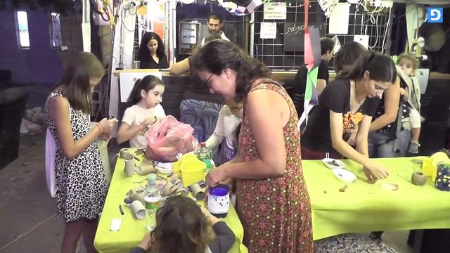 Суккот в Иерусалиме (Кирьят Ювель, Матнас "Филип Леон") смотреть онлайн