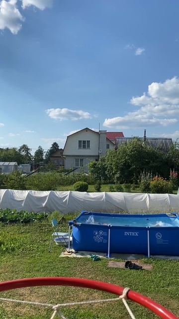 Плавание в домашнем бассейне смотреть онлайн