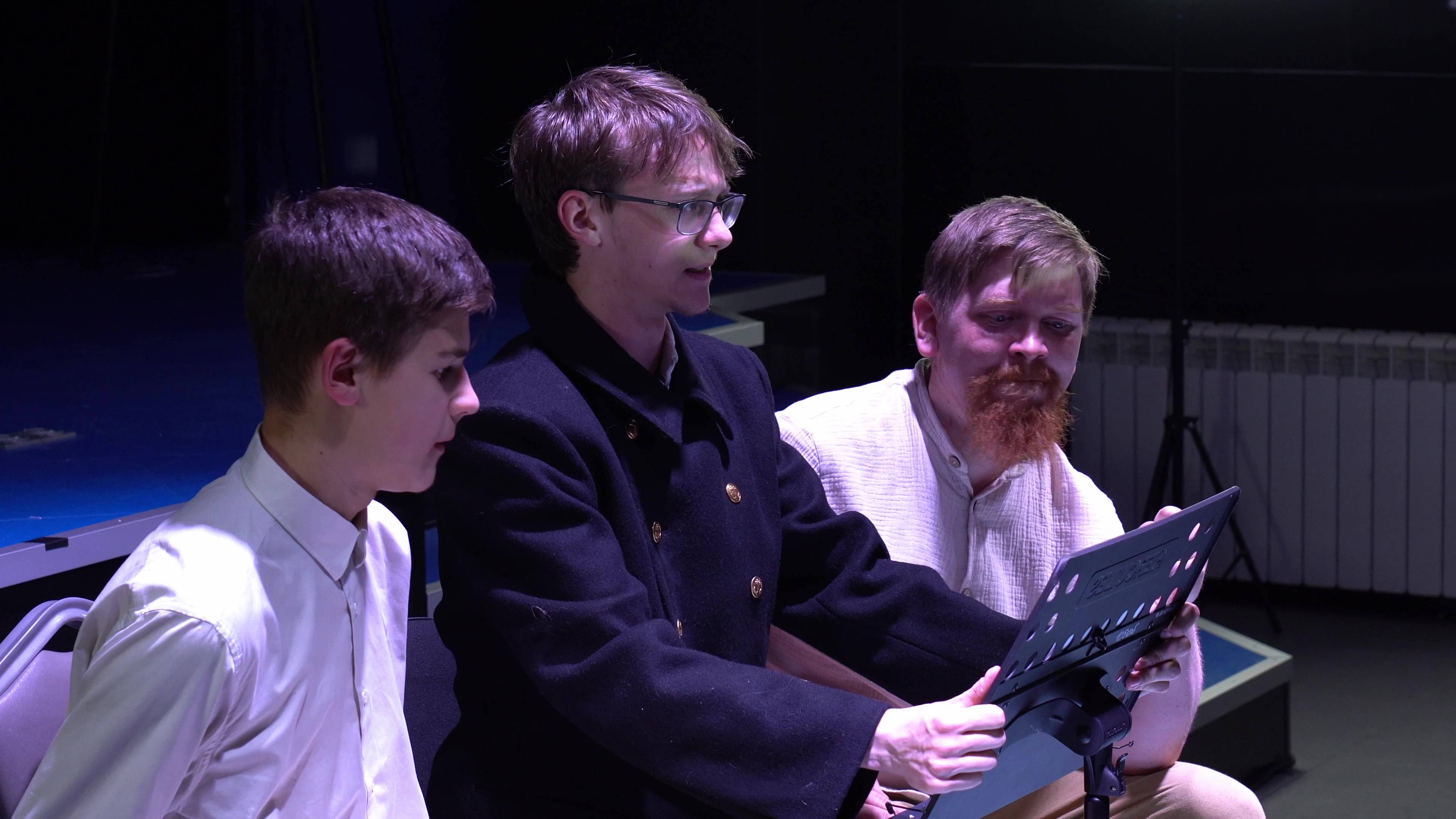 ОКРЫЛЕННЫЕ ПОДВИГОМ АСОВ / В Ямбурге открыли памятник полярным летчикам и показали спектакль смотреть онлайн