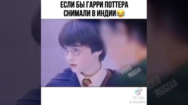 Гарри Поттер, стырил видео хз откуда, уже не помню смотреть онлайн