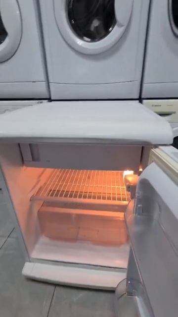 Минихолодильник INDESIT TT85.001 Цена  11400 руб Высота 85 cм #с? смотреть онлайн