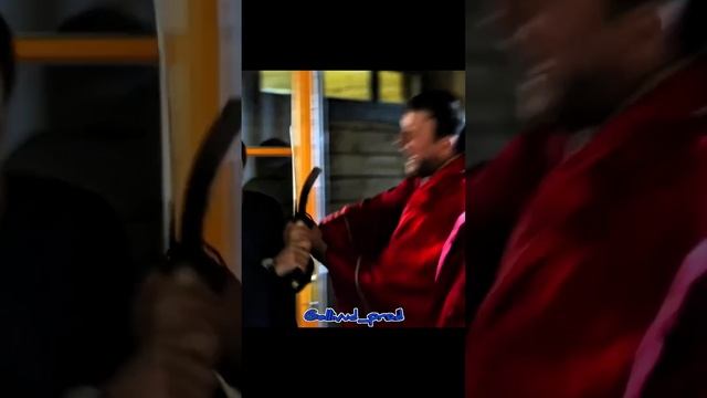 Предложил менту бой на мечах #кино #сериал #фильм смотреть онлайн