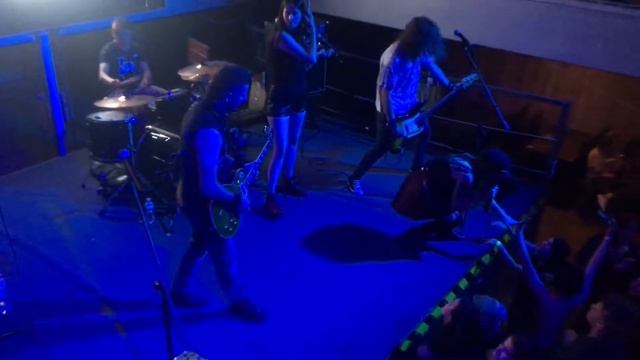 Розум зник-Постать