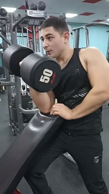 Подъем гантели 50 кг в пол аплитуды FitnessSport смотреть онлайн