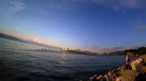 Рыбалка с берега во Владивостоке под мостом 2024