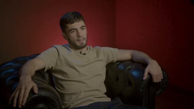 Анис «Охотник» Чилаев. Боец TOPDOG. Жизнь бойца смотреть онлайн