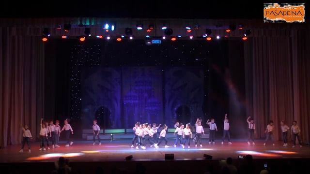 2018.12.26 Новогодняя встреча - Hip hop Formation Kids Beginners, Pasadena dance school