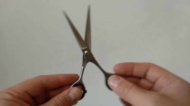 Как проверить заточку ножниц . TONDEO vs PANTHER. смотреть онлайн