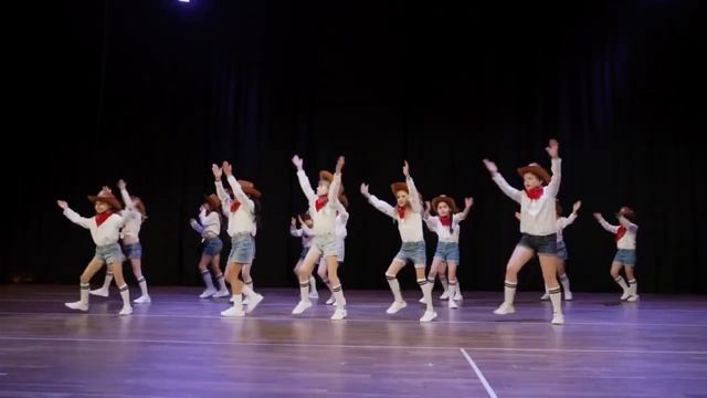 Ковбойский танец для детей | Девочки 8-9 лет | Постановк? смотреть онлайн