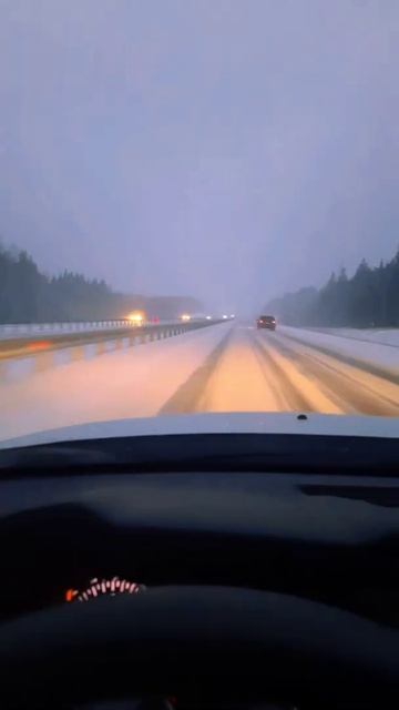 Зимняя трасса. Московская область #shots смотреть онлайн