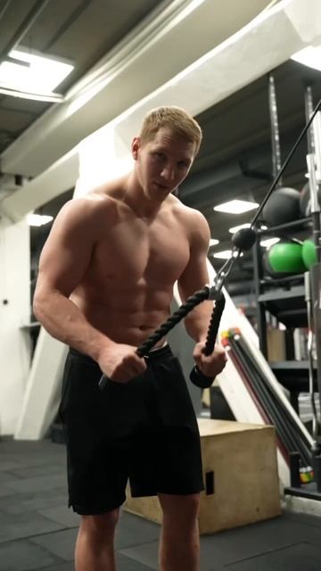 Стимуляция в зале для женского Пола… #спорт #юмор смотреть онлайн