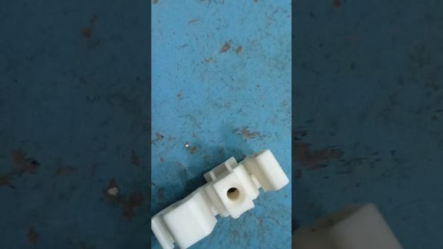 Скоба крепления трубок.mp4