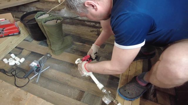 "САНТЕТЕХНИКА СВОИМИ РУКАМИ: все ошибки, которые мы совершили" смотреть онлайн