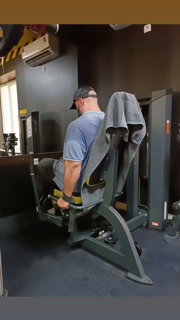 Тренировка ног. #fitness #motivation #sports #power #legday #gym #тренировка смотреть онлайн