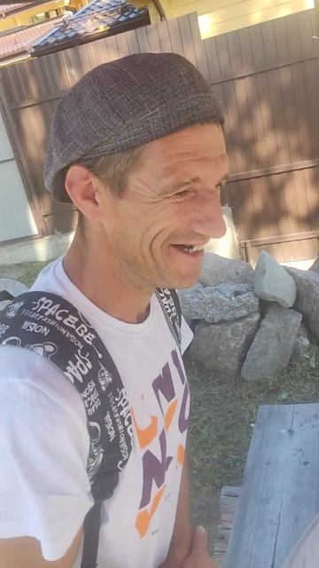 Офигеть! В Лосево, в реке Вуокса, настоящую устрицу, ка? смотреть онлайн