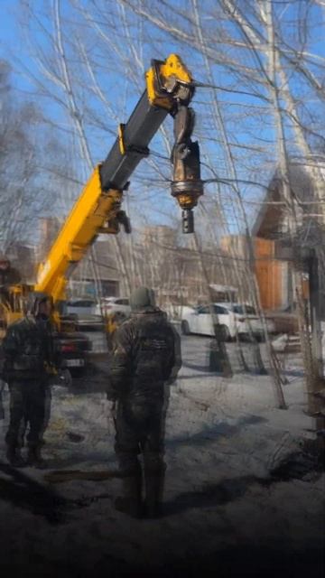 Монтаж винтовых свай под фундамент курилки! #винтовые?