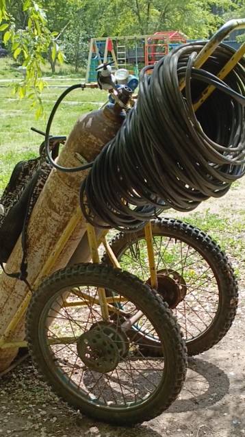 Газосварка ЖКХ. Сварочная тележка для двух 40 литровых баллона смотреть онлайн