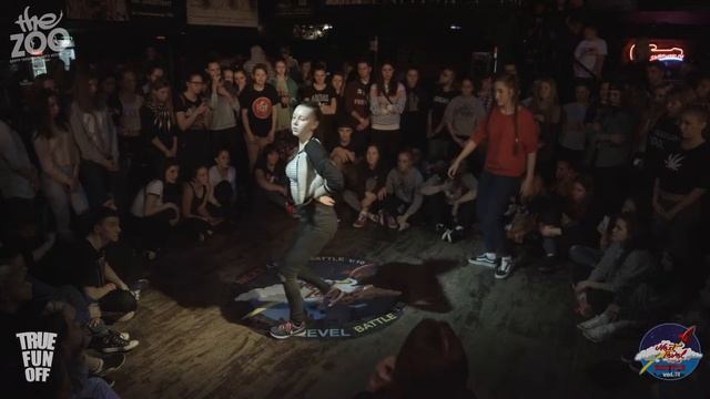 NEXT LEVEL BATTLE 10 DANCEHALL BEGIN 1/ 8 Кристя  Vs Настя Костина