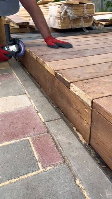 Фаска на торцах террасной доски #дача #стройка #террас? смотреть онлайн