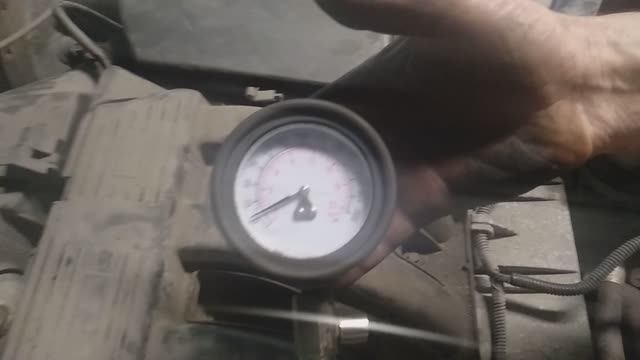 Замер компрессии в двигателе компрессометром. смотреть онлайн