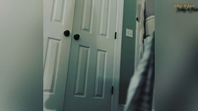 Funny Scare Cam And Pranks Novemver 2020 l Смешные испуги, приколы над людьми. Ноябрь 2020 смотреть онлайн