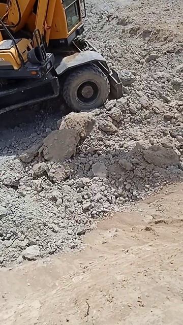 Как мы боролись с породой, чтобы появился бассейн смотреть онлайн