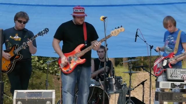 Приготовьтесь, будет громко! - Бал смотреть онлайн