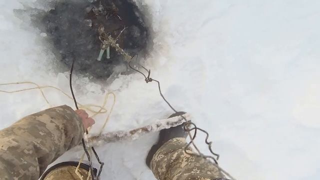 р.   Обь.    Снимаемся.  Наледь  прогоняет  нас...,  но  улов