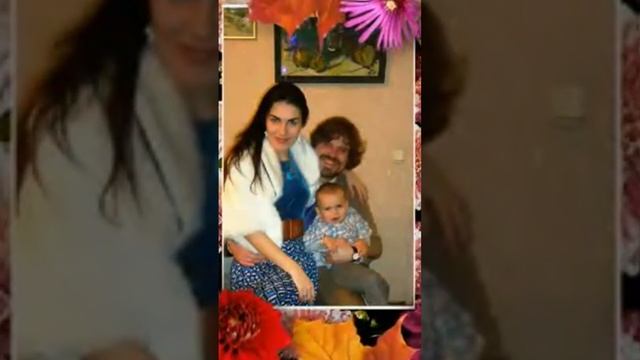 Астры, 3. И рождается в мыслях сомнение от моих носталь? смотреть онлайн