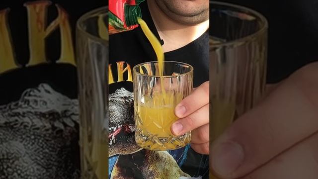 Простой и балдёжный коктейль смотреть онлайн