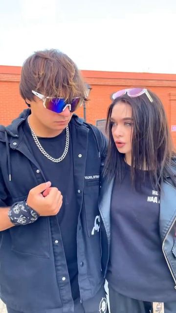 Девушки такие сложные иногда 🤯🐺❤️ смотреть онлайн