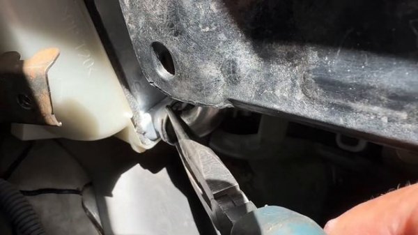 Завальцовка радиатора печки на LEXUS GS300