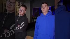 А4 ИГРАЕТ В БОУЛИНГ С СВОЕЙ КОМАНДОЙ😱😲 #shorts #a4 #shorts #вл