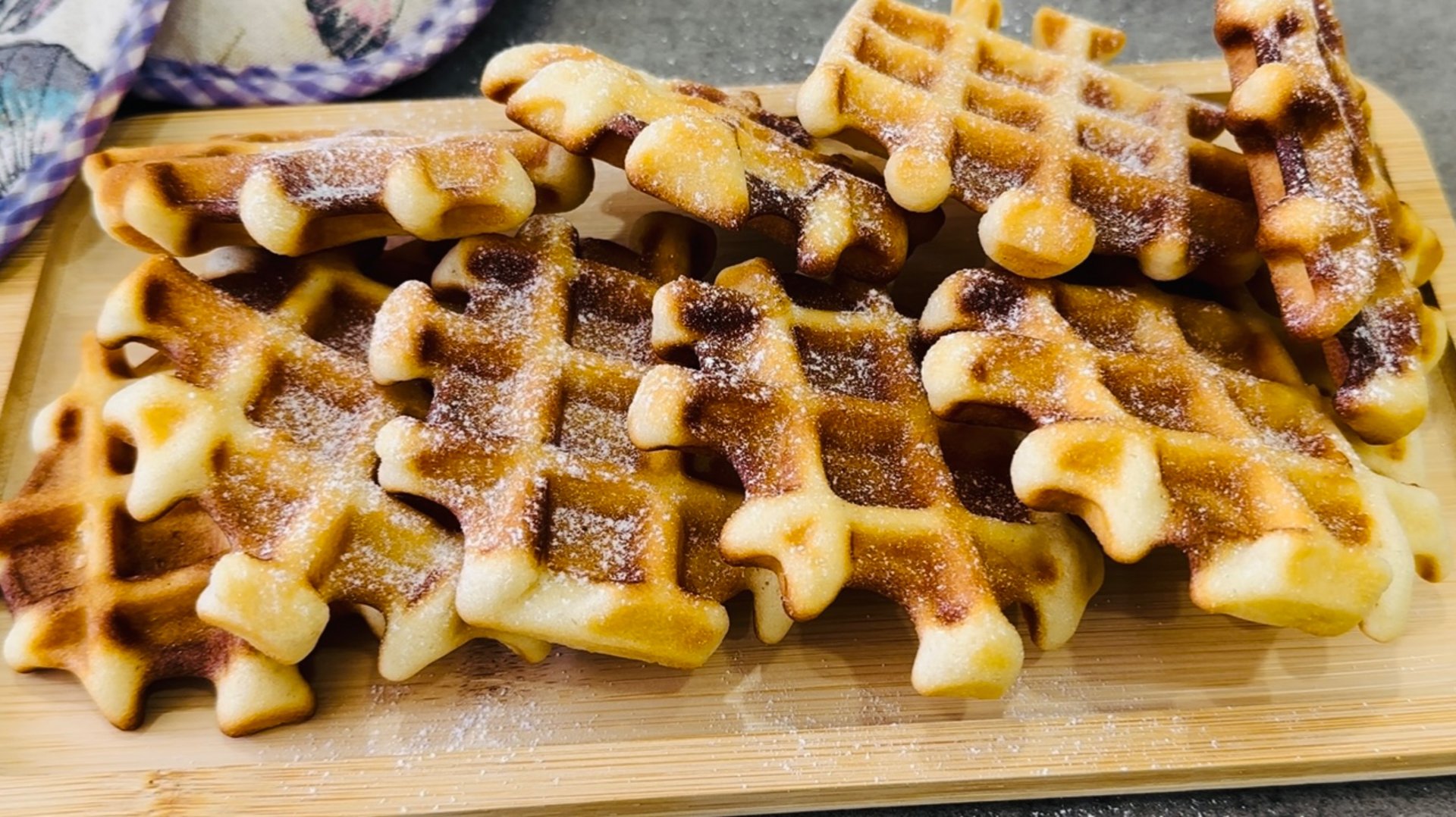 Венские вафли - рецепт для электровафельницы / Мягкие венские вафли вафельнице смотреть онлайн