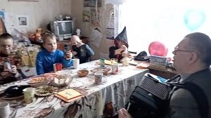 Пусть бегут неуклюже пешеходы по лужам.