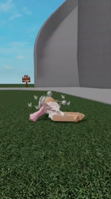 Я сегодня шла за картошкой в огород 😂 #roblox #роблокс #ро смотреть онлайн