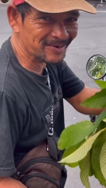 Братуха это «»»»» мужик ест листья з мужик ест листья ? смотреть онлайн