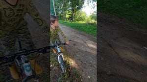Ребята - как правильно ездить на велосипеде и стантить