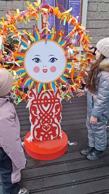 Грустные девочки и солнце🌞🥰❤️Таисия и Маргарита в смотреть онлайн