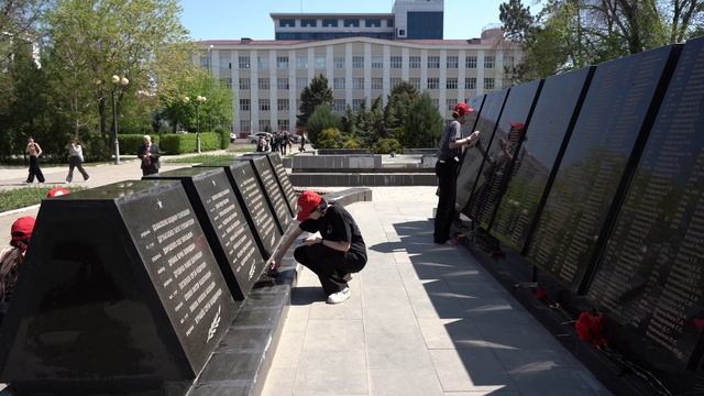 Студенты АГУ на субботнике смотреть онлайн