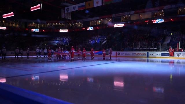 ВПЕРЕД ЛОКО-КО-КО. Выход команды "Локомотив" г.Ярославль смотреть онлайн