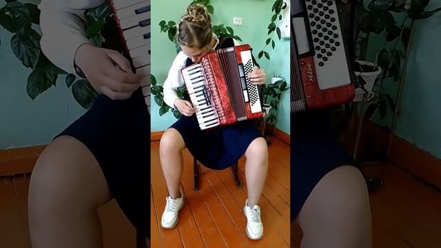 Кавкайкина Ксения.Е.Дербенко. Вальс "Маргаритки" смотреть онлайн