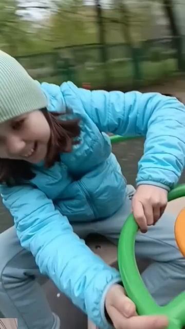 Пишите 1 если Ксюша пишите 2 если Алиса смотреть онлайн