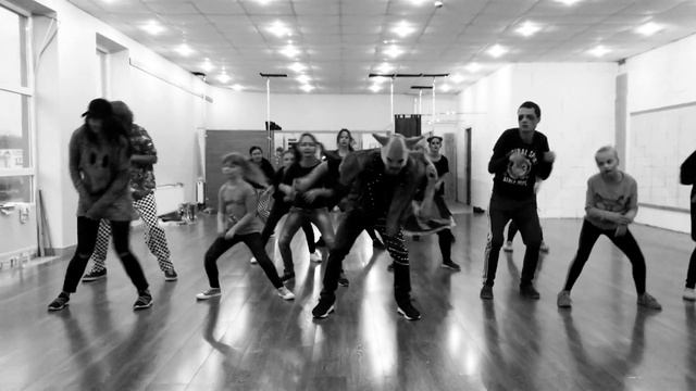 Halloween choreography (Хеллоуин хореография) / г.Бердичев. Танцевальная школа URBAN PLAY смотреть онлайн