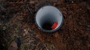 Дренажные колодцы для ливневой системы.